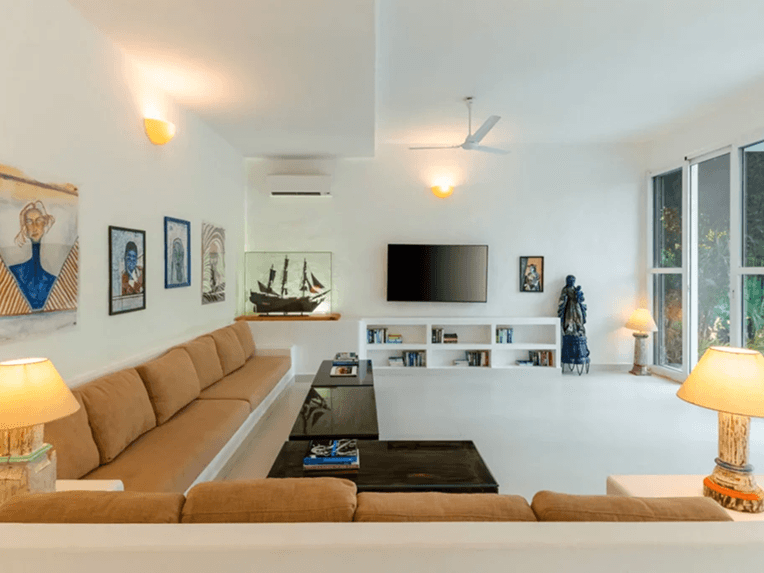 Aroha Palms Encanto